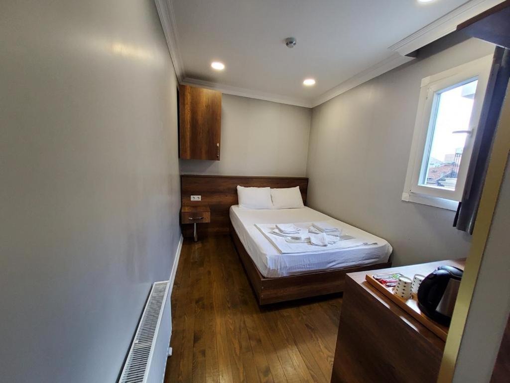 هتل مون لایت استانبول